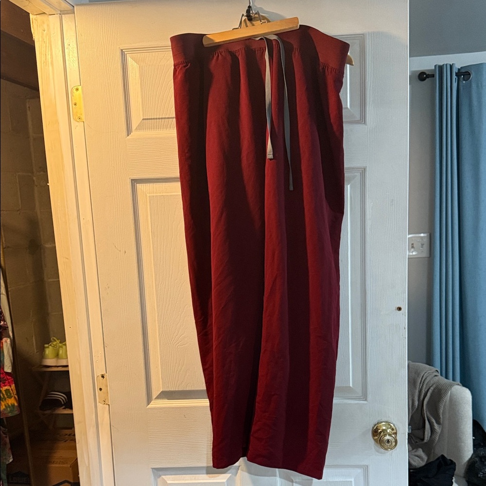 Figs Women's Burgundy Pants